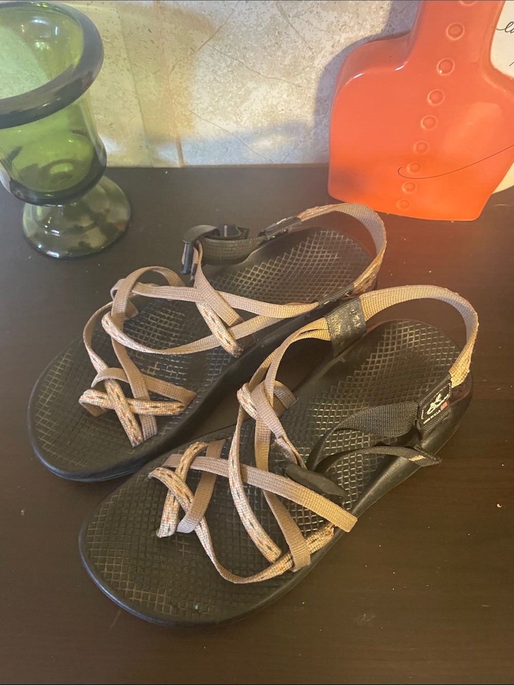 Women’s Size 9 Chaco Tan Multi Color Patterned Adjustable Strappy  Sandals